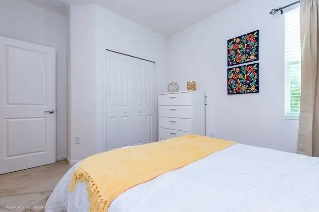 Villa (Spacious and Modern 8 Bedroom 5 Bathr)
