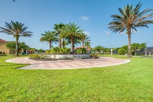 Villa (Spacious and Modern 8 Bedroom 5 Bathr)