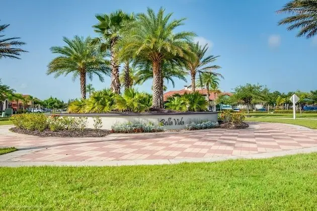 Villa (Spacious and Modern 8 Bedroom 5 Bathr)