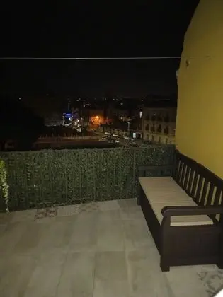 Ev, 1 Büyük (Queen) Boy Yatak ve Çekyat