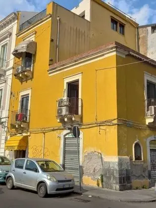 Ev, 1 Büyük (Queen) Boy Yatak ve Çekyat