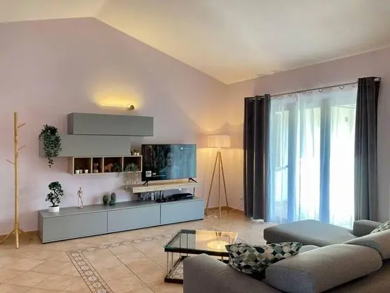 Apart Daire, 1 Büyük (Queen) Boy Yatak