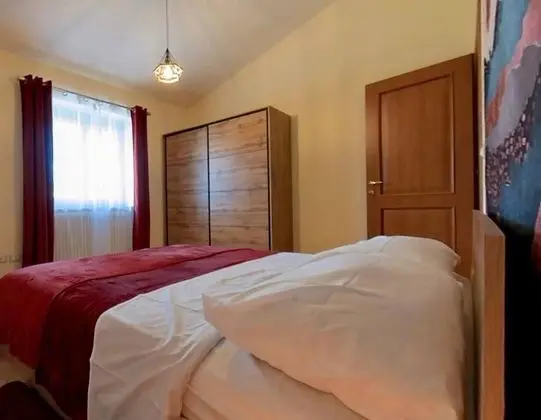 Apart Daire, 1 Büyük (Queen) Boy Yatak