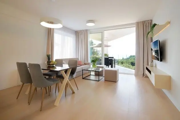 Apart Daire, Deniz Manzaralı