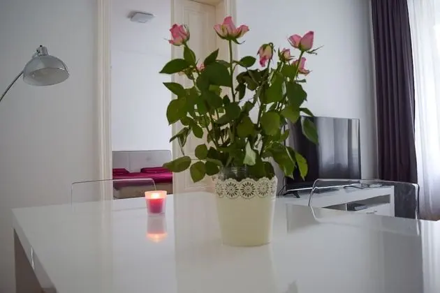 Business Tek Büyük Yataklı Oda