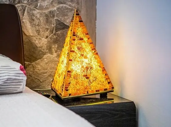 Apart Daire, 1 Büyük (Queen) Boy Yatak ve Çekyat