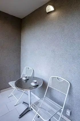 Apart Daire, 1 Büyük (Queen) Boy Yatak ve Çekyat