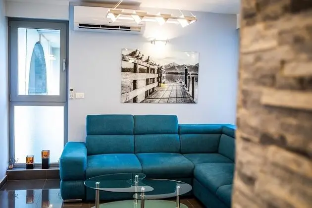 Apart Daire, 1 Büyük (Queen) Boy Yatak ve Çekyat