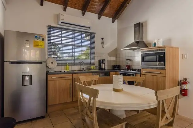 Superior Apart Daire, 2 Yatak Odası, Havuz Manzaralı, Havuz Kenarı