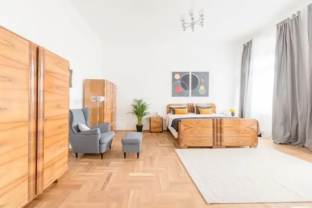 Apart Daire, 1 Yatak Odası (Hevesi Sandor square 1, 1077 Budapest)