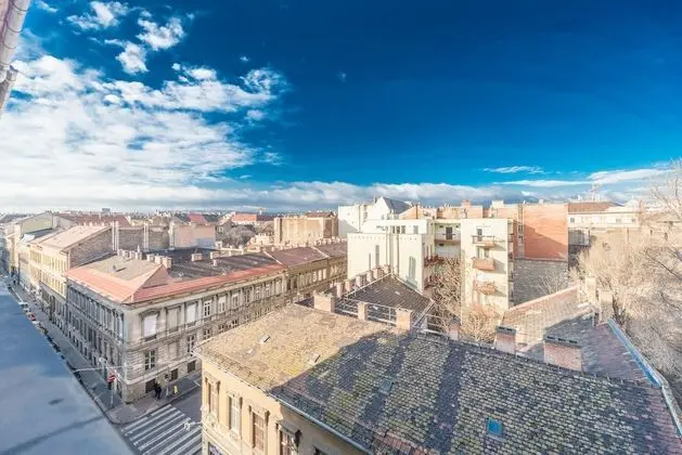Apart Daire, 1 Yatak Odası (Hevesi Sandor square 1, 1077 Budapest)