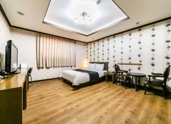 Deluxe Oda, Sigara İçilmez