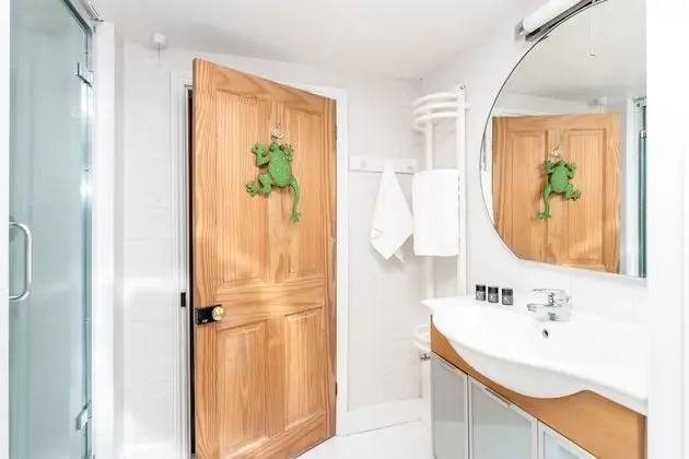 Ev (3 Bedrooms)