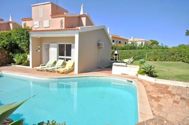 Villa, 3 Yatak Odası, Şömine
