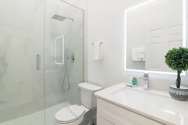 Ev, Birden Çok Yatak, Havuz Kullanımı, Havuz Manzaralı