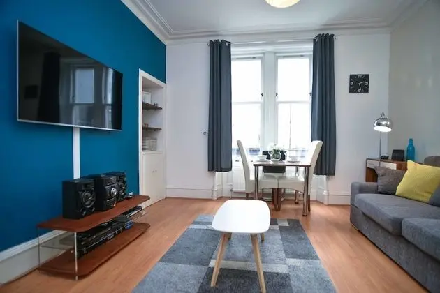 Apart Daire, 2 Çift Kişilik Yatak, Sigara İçilmez
