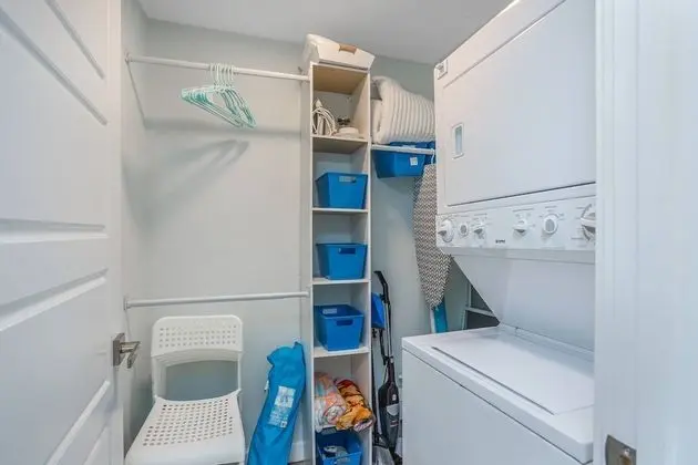 Ev (Modern Grove Duplex Unit A)