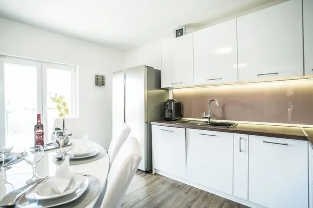 Ev, 1 Büyük (Queen) Boy Yatak ve Çekyat