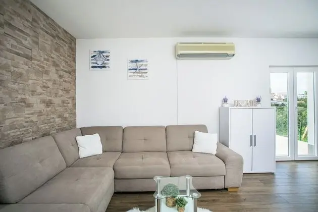 Ev, 1 Büyük (Queen) Boy Yatak ve Çekyat