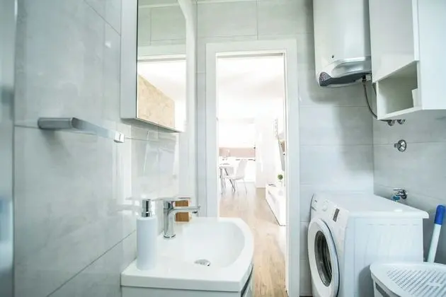 Ev, 1 Büyük (Queen) Boy Yatak ve Çekyat