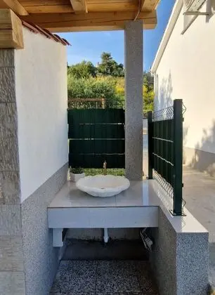 Ev, 1 Büyük (Queen) Boy Yatak ve Çekyat