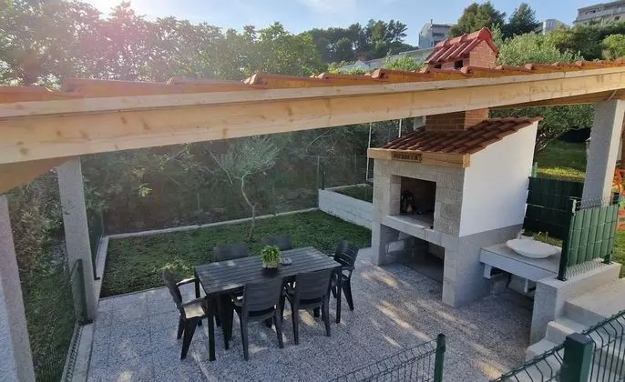 Ev, 1 Büyük (Queen) Boy Yatak ve Çekyat