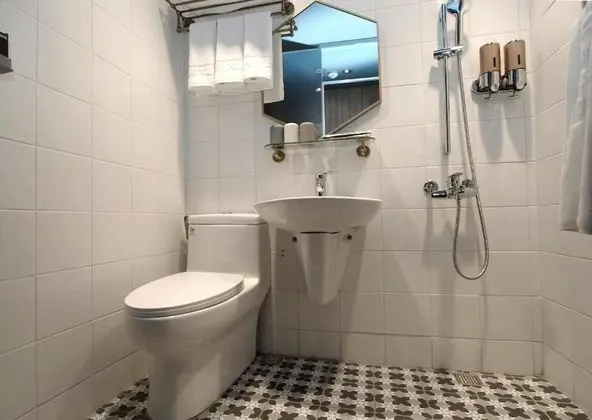 Üç Kişilik Oda