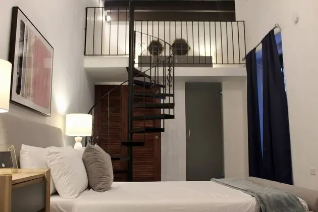 Luxury Tek Büyük Yataklı Oda