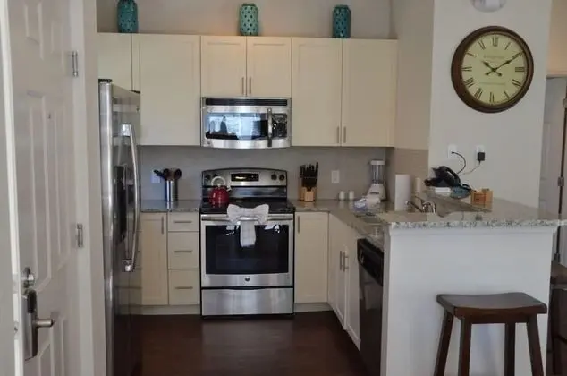 Apart Daire, Birden Çok Yatak (Modern Lucaya 4 Bedrooms 3 Baths Town)