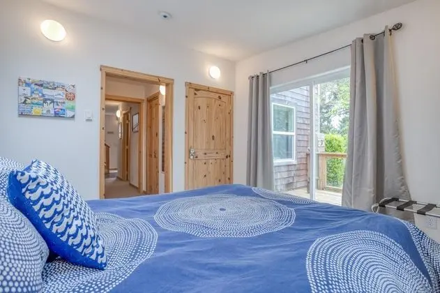 Ev, Birden Çok Yatak (Modern Manzanita Retreat)