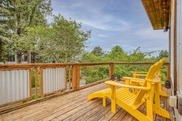 Ev, Birden Çok Yatak (Modern Manzanita Retreat)