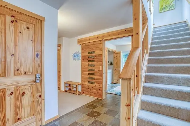 Ev, Birden Çok Yatak (Modern Manzanita Retreat)