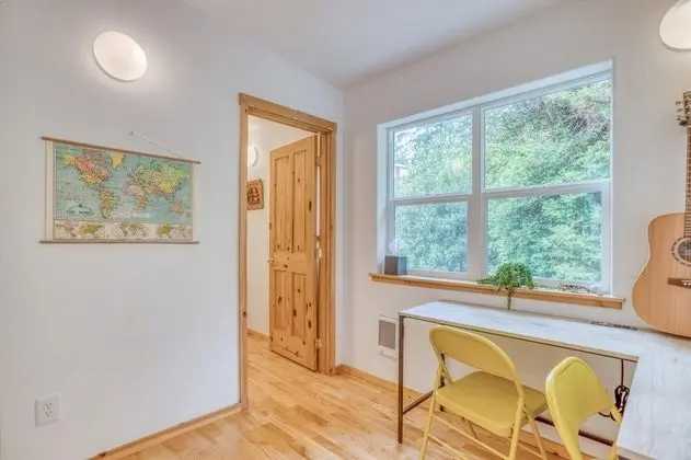 Ev, Birden Çok Yatak (Modern Manzanita Retreat)