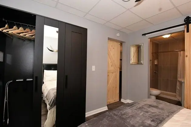 Apart Daire (Modern Meets Vintage! Renovated 1 BR )