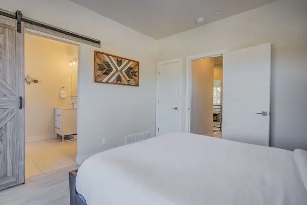 Villa (4 Bedrooms)
