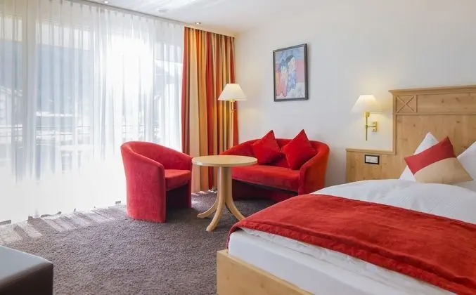Superior Tek Büyük Yataklı Oda, Engellilere Uygun, Balkon