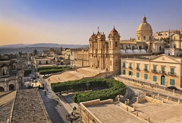 Apart Daire, 1 Büyük (Queen) Boy Yatak