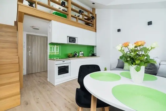 Stüdyo, Balkon