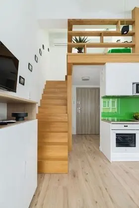 Stüdyo, Balkon