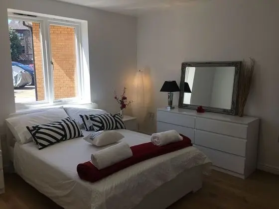 Apart Daire, 2 Yatak Odası, Sigara İçilmez