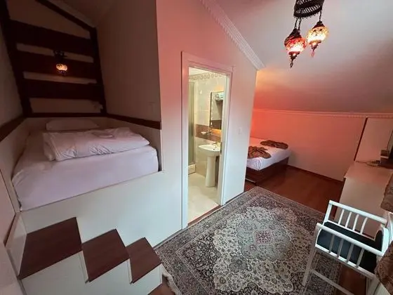 Triple, Şehir Manzaralı
