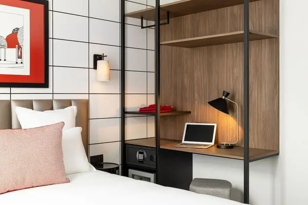 Comfort Tek Büyük Yataklı Oda