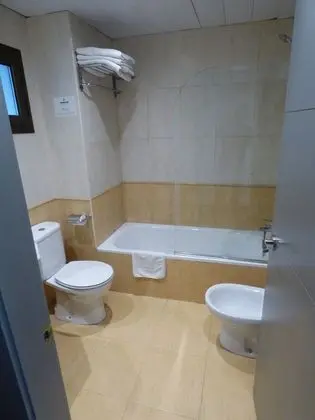 Basic Üç Kişilik Oda