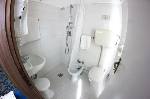 Standard Tek Büyük veya İki Ayrı Yataklı Oda, Balkon