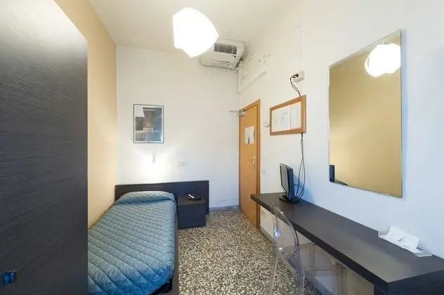 Tek Kişilik Oda, Ortak Banyo