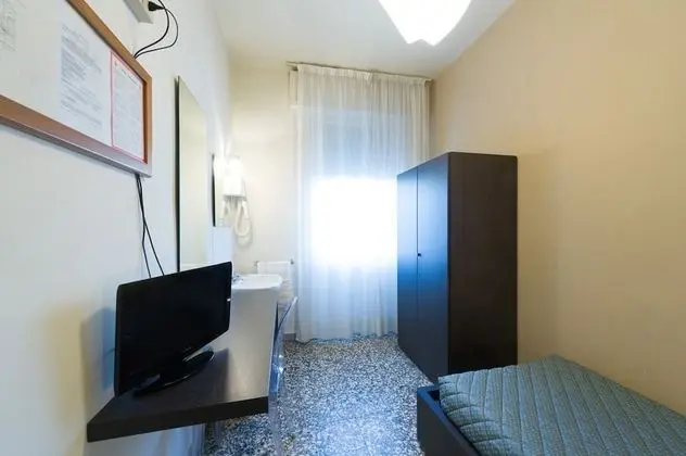 Tek Kişilik Oda, Ortak Banyo