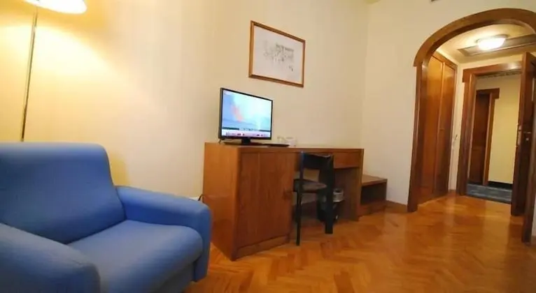 Tek Büyük veya İki Ayrı Yataklı Oda