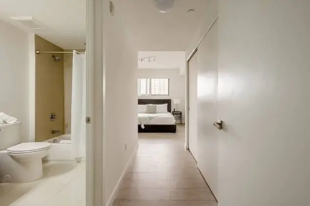 Deluxe One Bedroom Apartment with Den and Balcony
