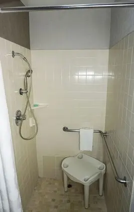 Oda, 1 En Büyük (King) Boy Yatak, Engellilere Uygun (Hearing, Mobility, Tup)
