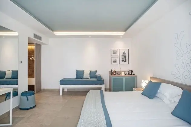 Deluxe Üç Kişilik Oda